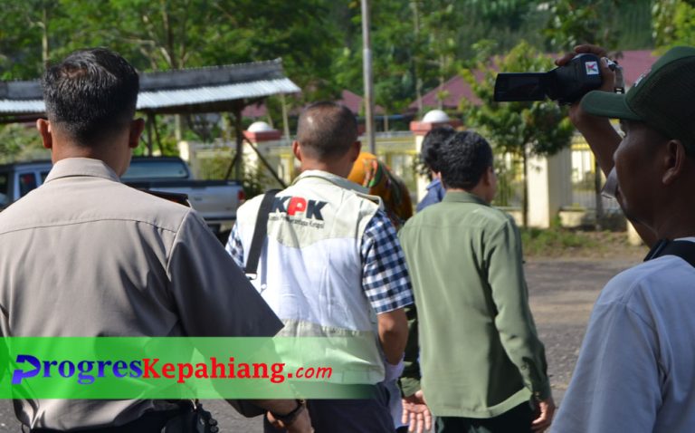 Satgas KPK keluar gedung PN Kepahiang