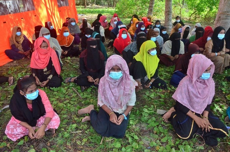 Seratusan Pengungsi Rohingya Terdampar di Perairan Aceh — BeritaBenar