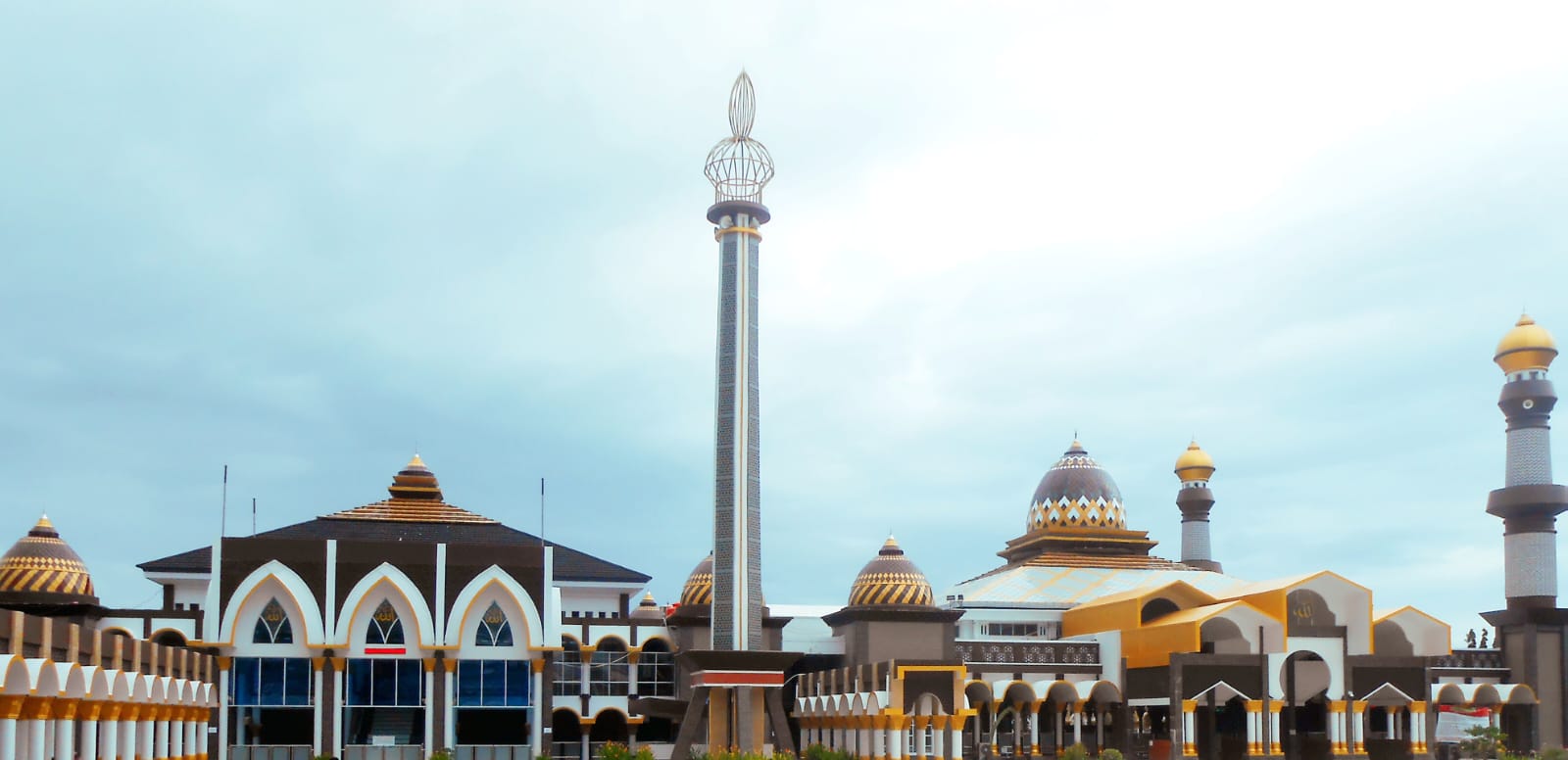 Masjid raya baitul izza bengkulu
