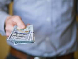 Sejarah Munculnya Uang dalam Kehidupan Manusia