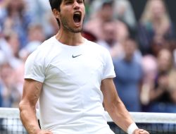 Tumbangkan Novak Djokovic, Ini Sederet Prestasi Carlos Alcaraz Garfia Juara Wimbledon 2023