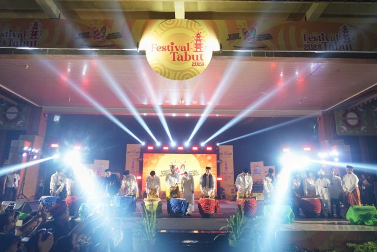 pembukaan festival Tabut