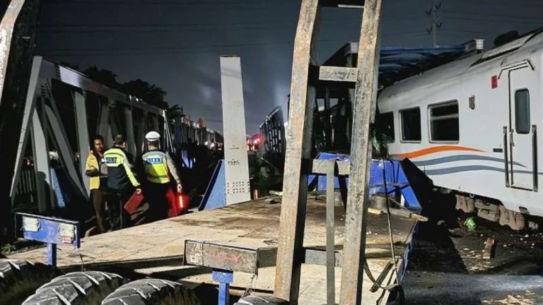 kecelakaan kereta semarang