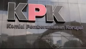 KPK Geledah Rumah Eks Gubernur Kaltim Awang Faroek, Kasus Apa?