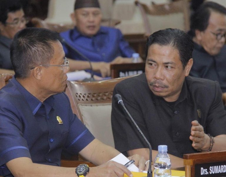 Anggota DPRD prov Usin dan Sumardi