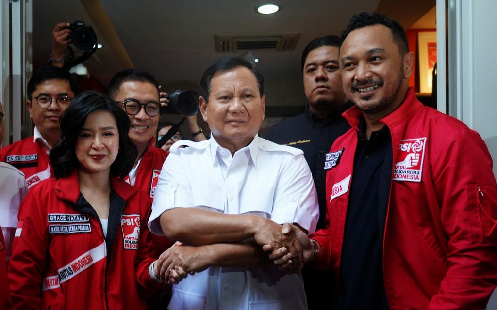 Elit PSI saat menerima kedatangan Prabowo Subianto di markas PSI beberapa waktu lalu (Foto: Kompas.id)