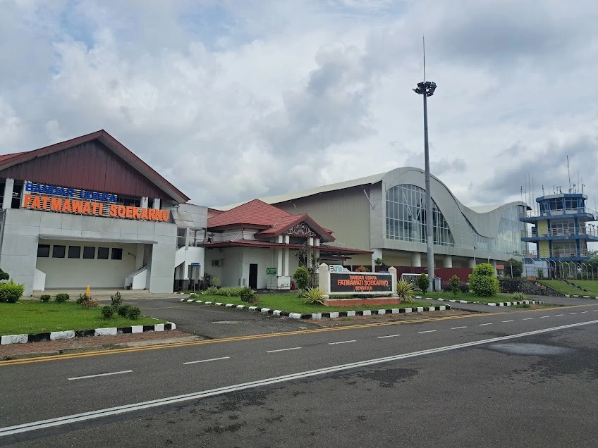 bandara fatmawati soekarno