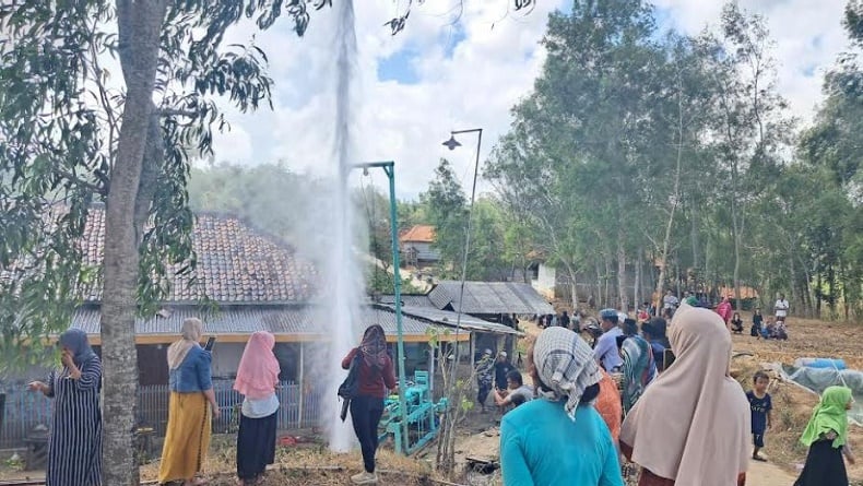 semburan air di sampang madura