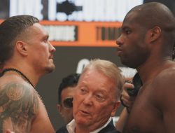 Hasil Tinju Dunia: Oleksandr Usyk Kalahkan Daniel Dubois Lewat KO Spektakuler