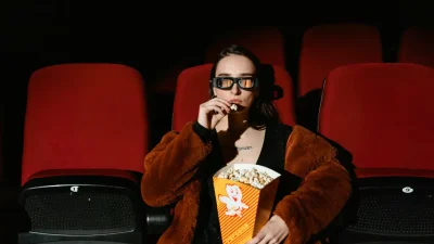 Ilustrasi nonton bioskop