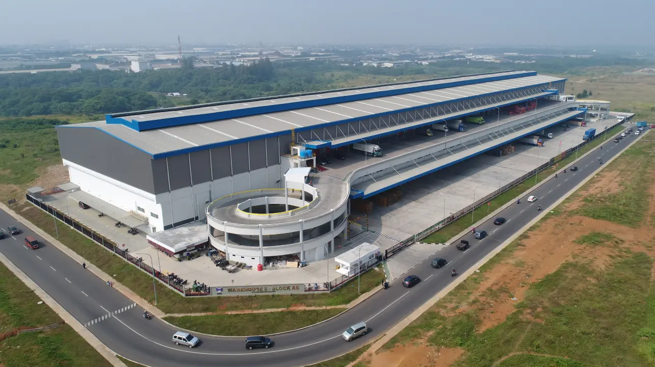 gedung PT Mega Manunggal Property Tbk