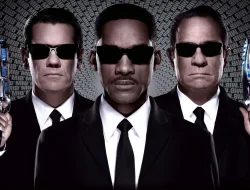 Sinopsis Men in Black 3 (2012): Aksi Agen J Melintasi Waktu Demi Menyelamatkan Dunia