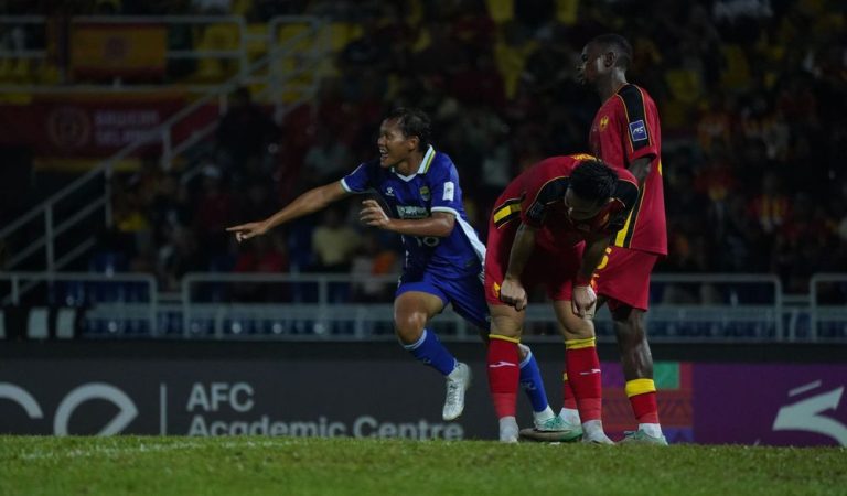adam alis persib bandung