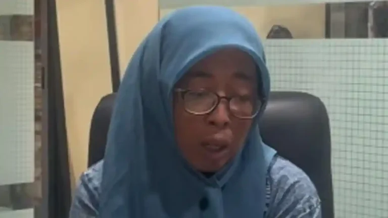 guru nur aini