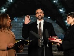 Zohran Mamdani Jadi Wali Kota New York Pertama yang Menggunakan Al-Qur’an dalam Prosesi Pelantikan