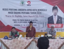 Rahmat Widodo Siap Kawal Perbaikan Jalan dan Bantuan Rumah Warga