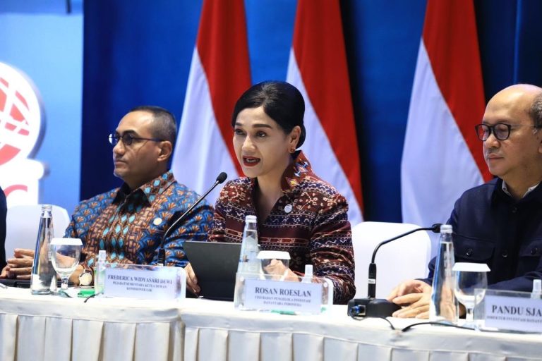 friderica widyasari dewi ojk