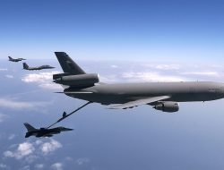 Pertahanan AS Jebol? Rudal Iran Dilaporkan Hantam 5 Pesawat Tanker KC-135 di Pangkalan Militer Arab Saudi