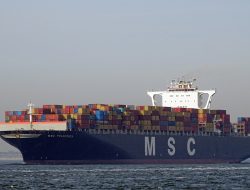 IRGC Tahan Dua Kapal di Selat Hormuz, Salah Satunya Diklaim Terkait Israel