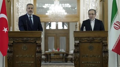 menteri luar negeri iran abbas aragchi dan menlu turkiye