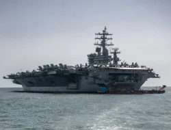 Kapal Induk Nuklir AS Kembali Terbakar, Tiga Pelaut Terluka di USS Eisenhower