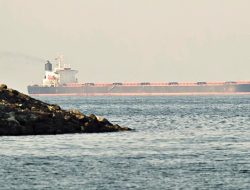 Gencatan Senjata Lebanon Berlaku, Iran Buka Kembali Selat Hormuz untuk Kapal Dagang