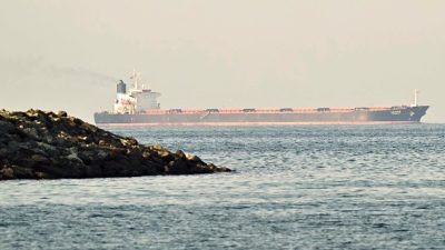 Gencatan Senjata Lebanon Berlaku, Iran Buka Kembali Selat Hormuz untuk Kapal Dagang