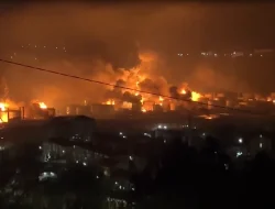 Kilang Raksasa Rusia Meledak dan Terbakar Hebat Usai Serangan Drone Ukarina