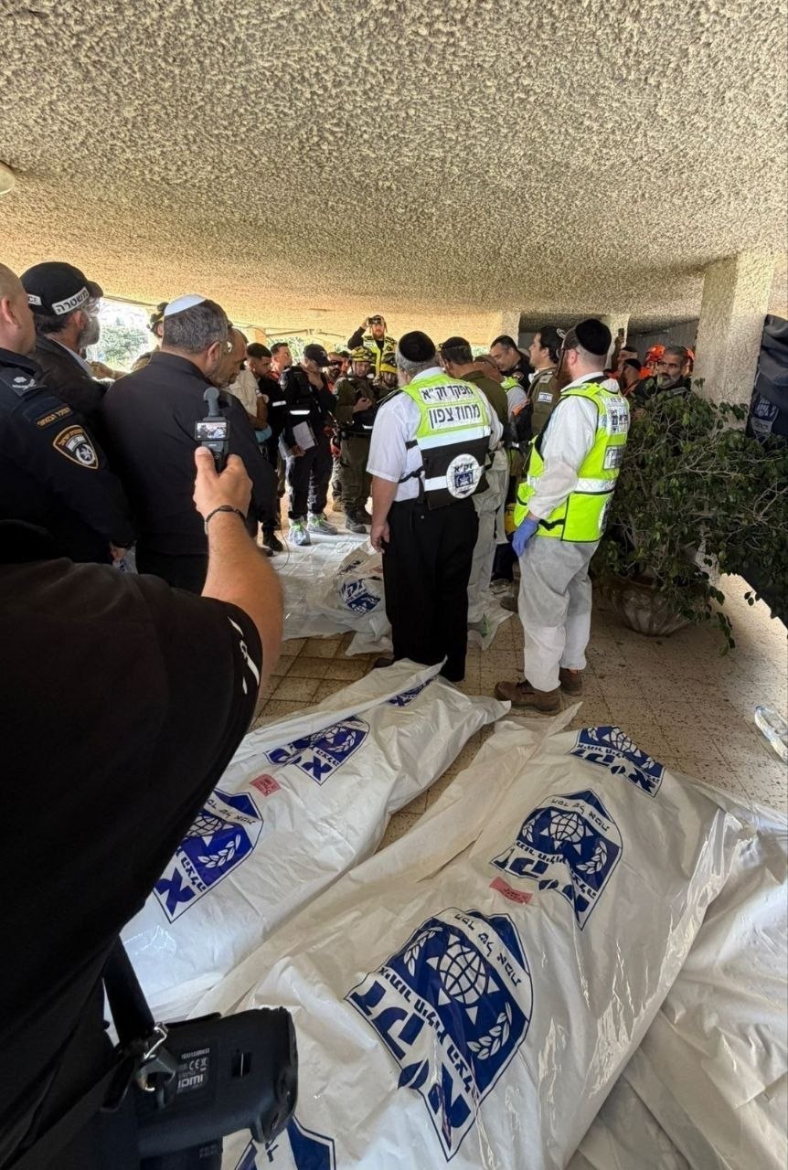 sejumlah mayat ditemukan