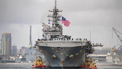 kapal amfibi uss tripoli