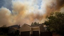 Api “Sandy Fire” Mengamuk di Los Angeles, Ribuan Warga Dievakuasi