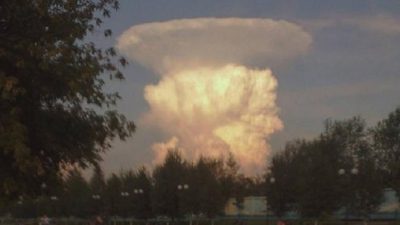 ledakan awan jamur