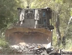 Disergap Hizbullah, Pasukan Israel Kabur Tinggalkan Alat Berat yang Terbakar di Lebanon Selatan