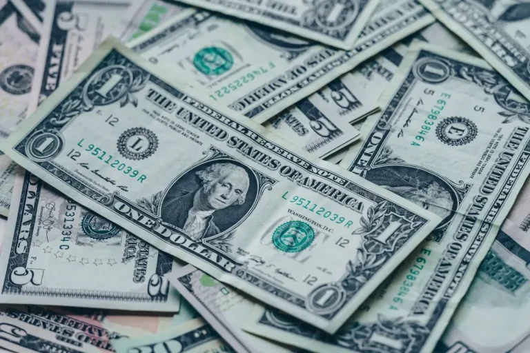 ilustrasi dolar amerika