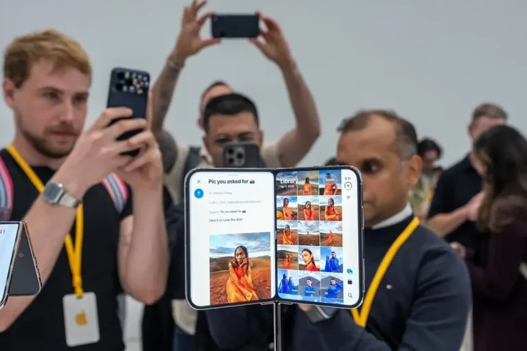 peluncuran iphone duo