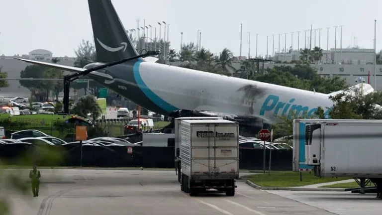 kecelakaan pesawat kargo di miami