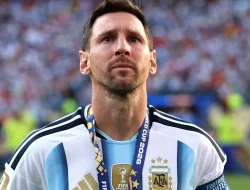 crying lionel messi