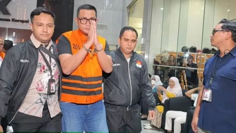 bupati klaten hameneng ditangkap kpk