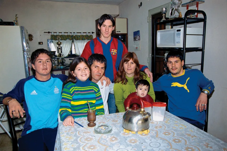 messi remaja dan keluarganya